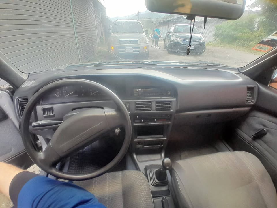 1990 Toyota Corolla - foto 5