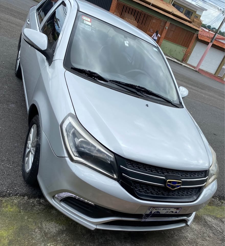 2018 Geely Emgrand - foto 2