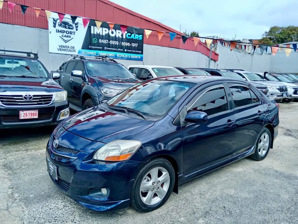 2008 Toyota Yaris - foto 2