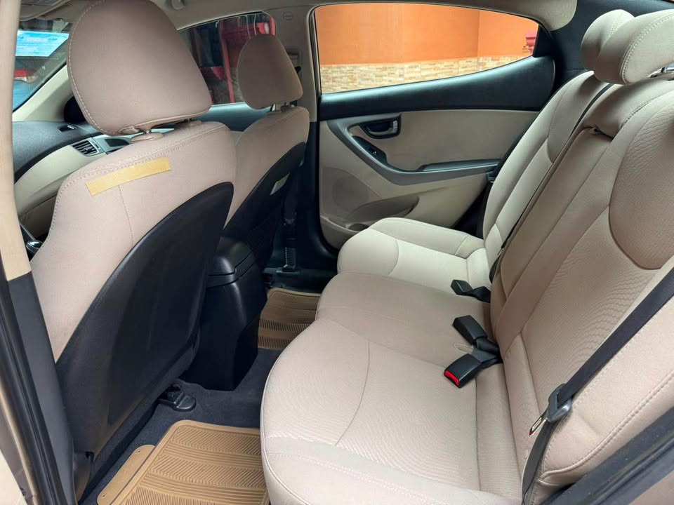 2015 Hyundai Elantra - foto 4