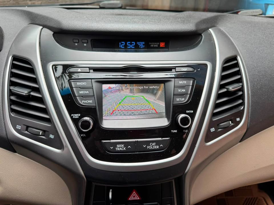 2015 Hyundai Elantra - foto 5