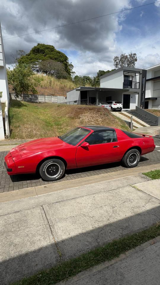 1985 Pontiac Firebird - foto 4