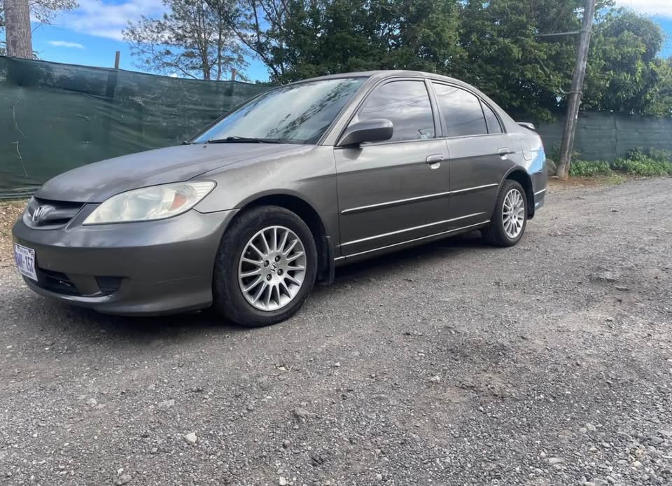 2005 Honda Civic - foto 3