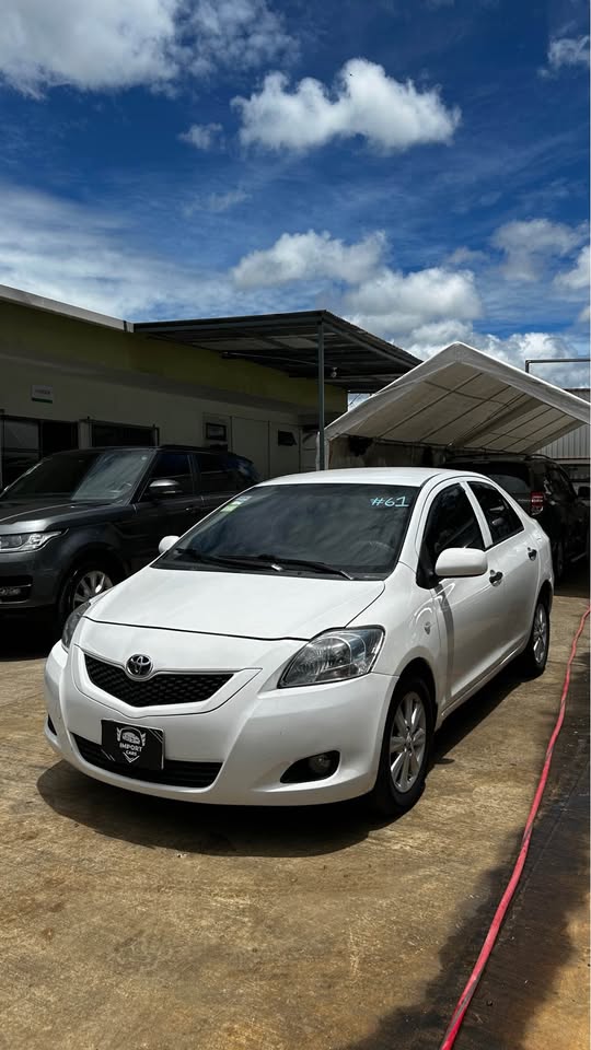 2012 Toyota Yaris - foto 2