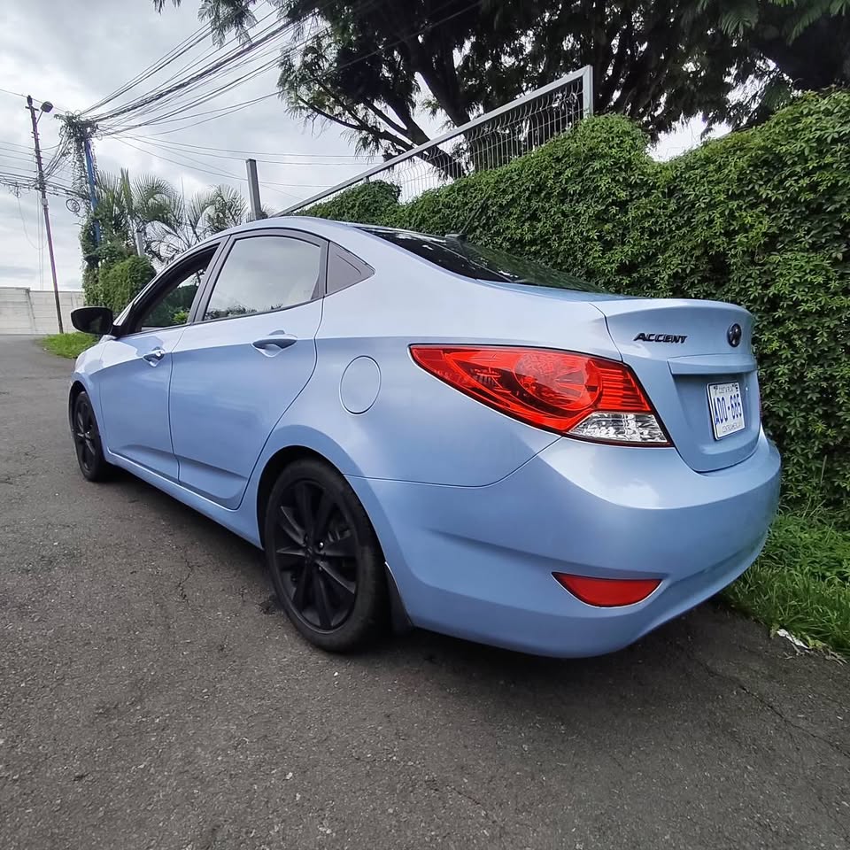2013 Hyundai Accent - foto 3