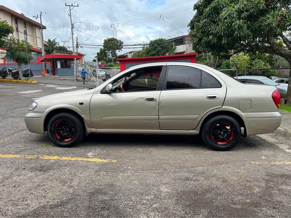 2004 Nissan Almera - foto 3