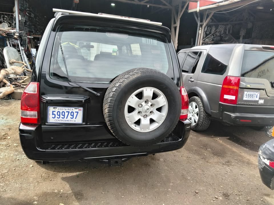 2006 Mitsubishi Montero - foto 4