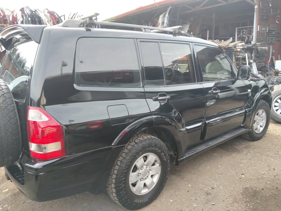 2006 Mitsubishi Montero - foto 5