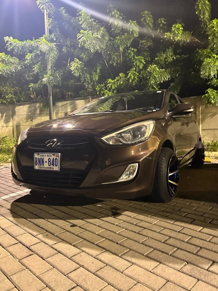 2017 Hyundai Accent - foto 2