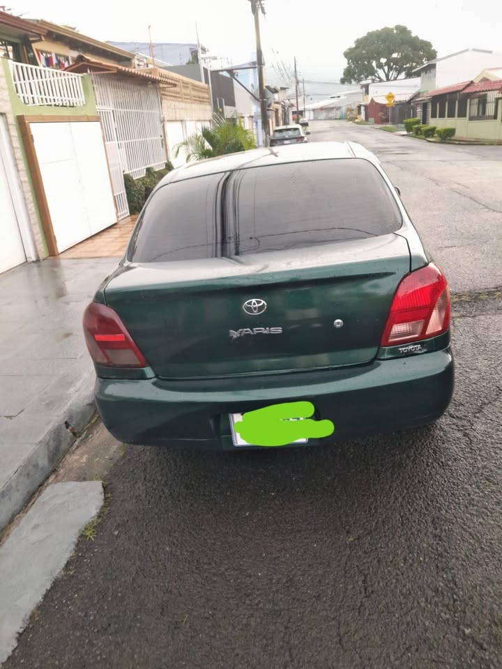 2003 Toyota Yaris - foto 3