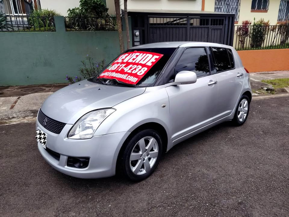 2010 Suzuki Swift - foto 4