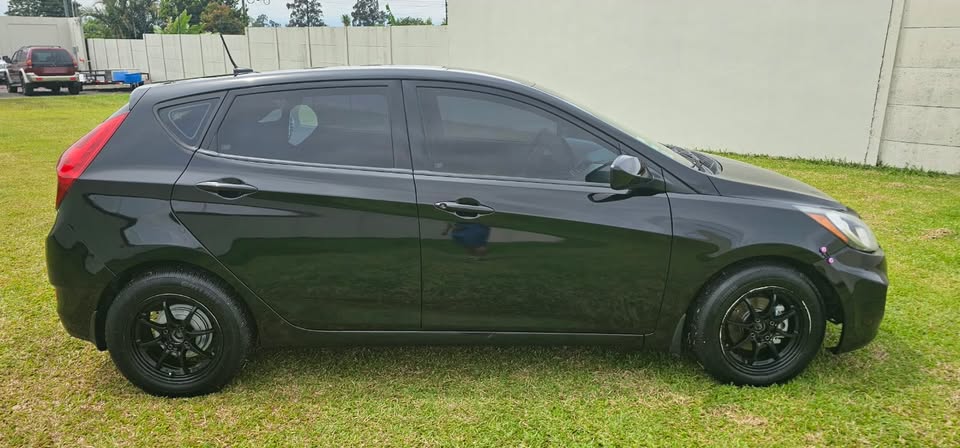 2014 Hyundai Accent - foto 2