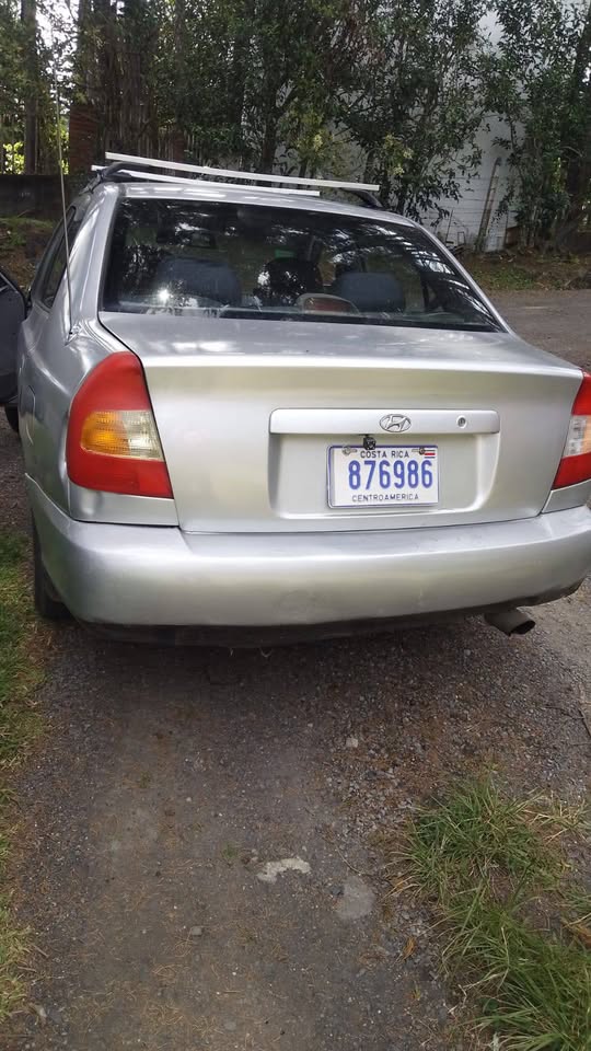2000 Hyundai Verna - foto 2