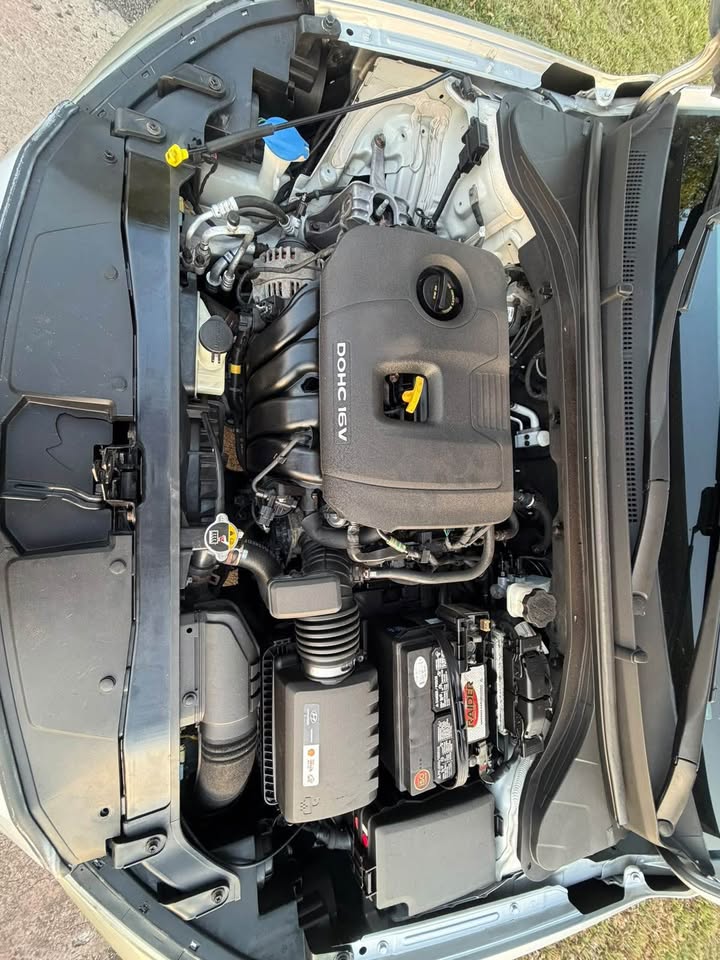 2017 Hyundai Elantra - foto 5