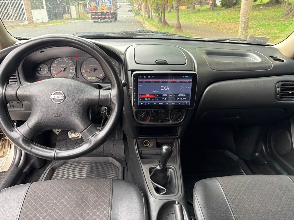 2004 Nissan Almera - foto 2