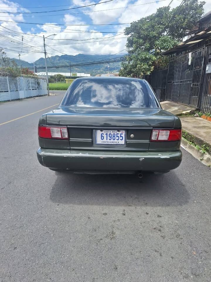 2000 Nissan Sentra - foto 4
