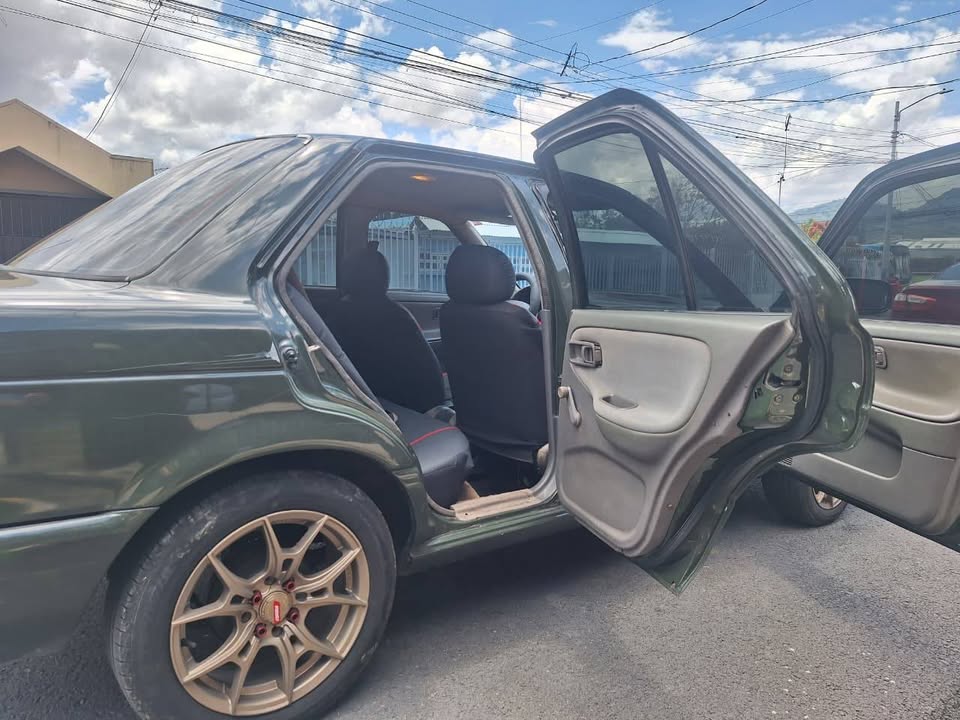 2000 Nissan Sentra - foto 5