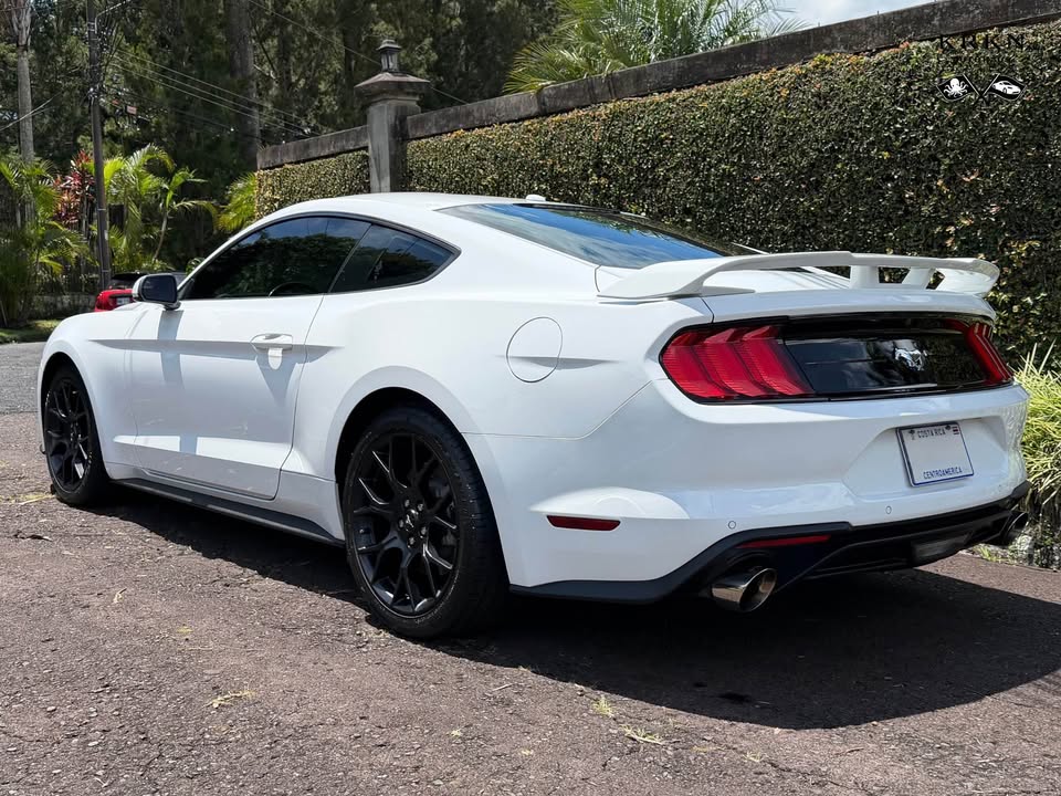 2018 Ford Mustang - foto 4
