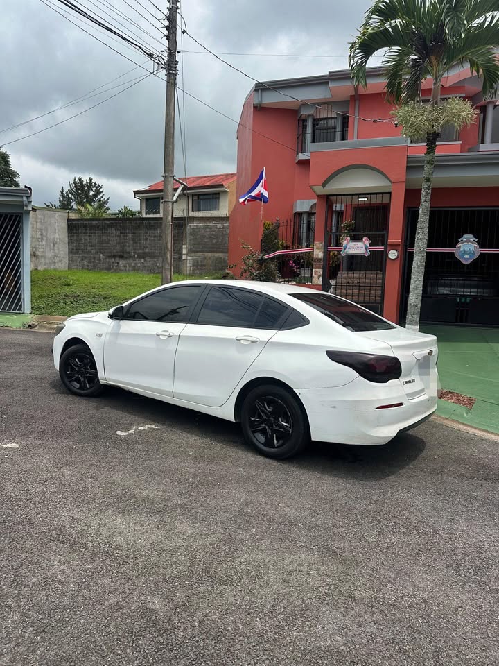 2018 Chevrolet Cavalier - foto 2