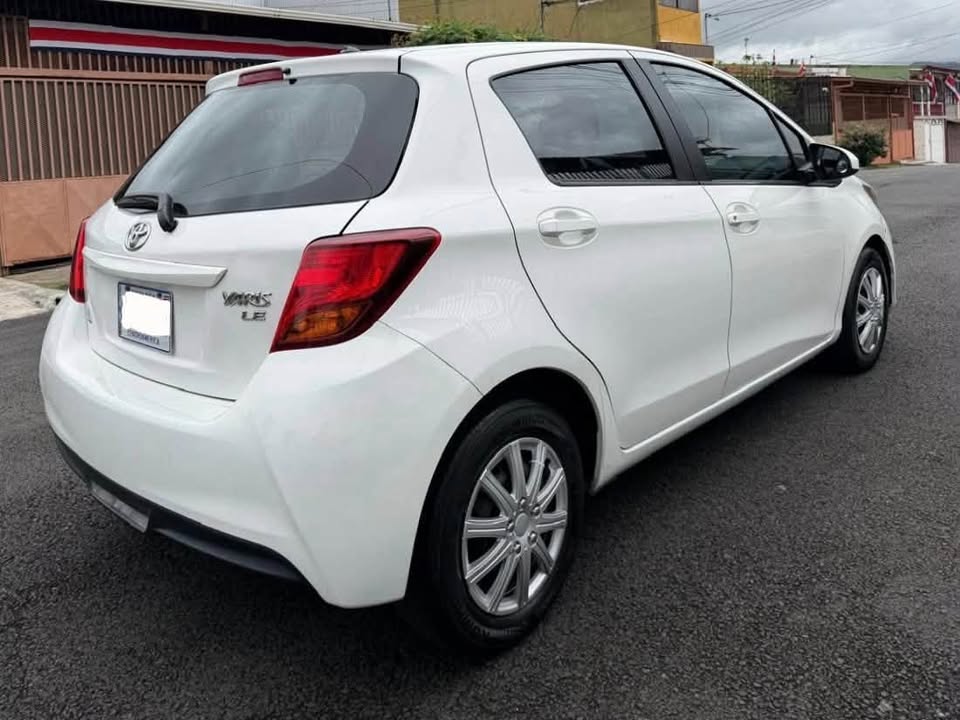 2017 Toyota Yaris - foto 5