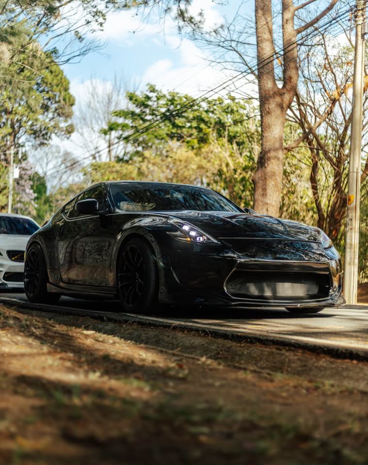 2011 Nissan 370Z - foto 2