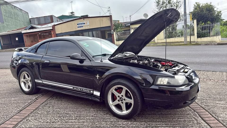 2001 Ford Mustang