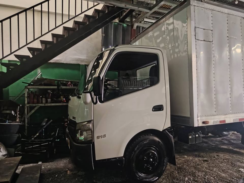 2013 Hino Other - foto 2
