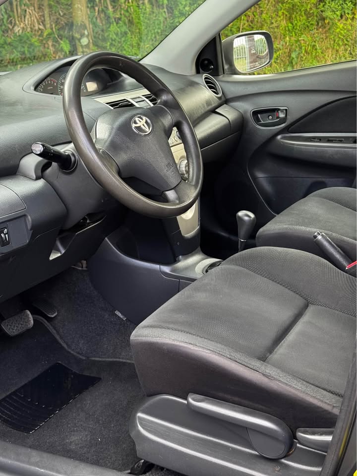 2012 Toyota Yaris - foto 3