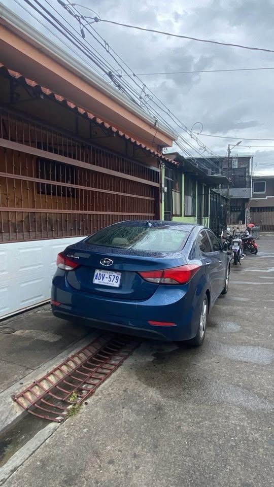 2016 Hyundai Elantra - foto 3