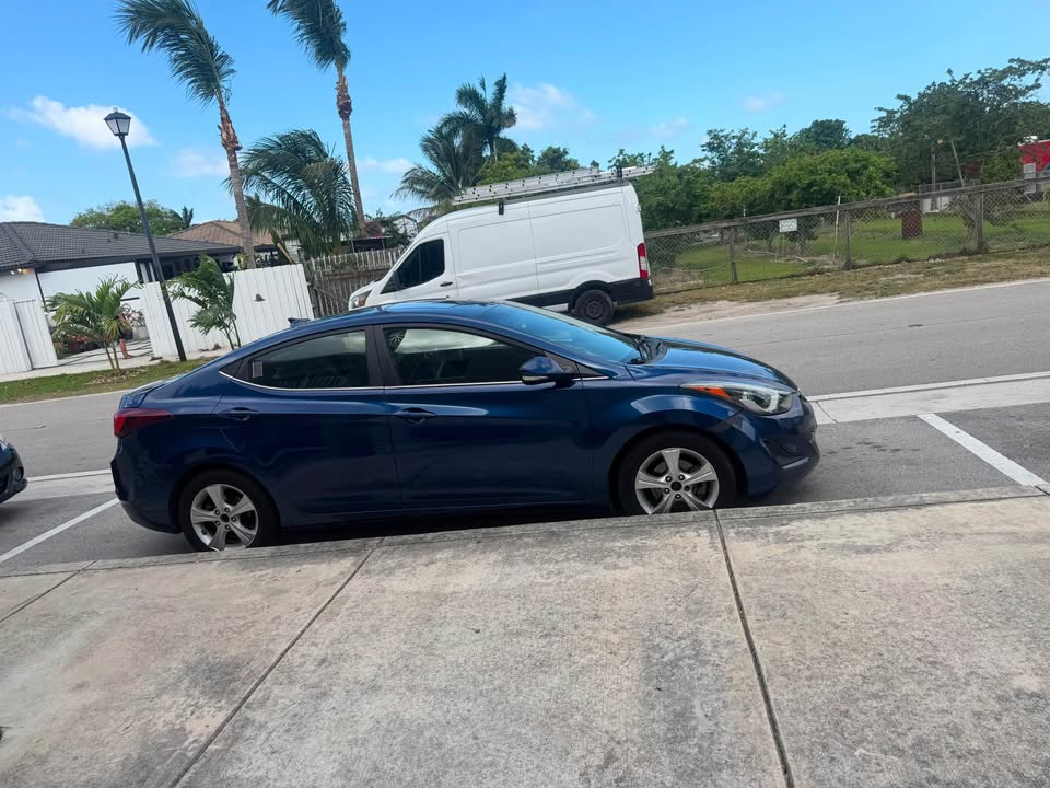 2016 Hyundai Elantra - foto 2