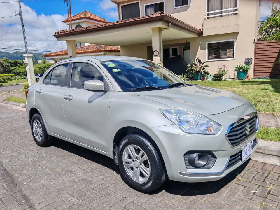 2018 Suzuki Dzire - foto 2