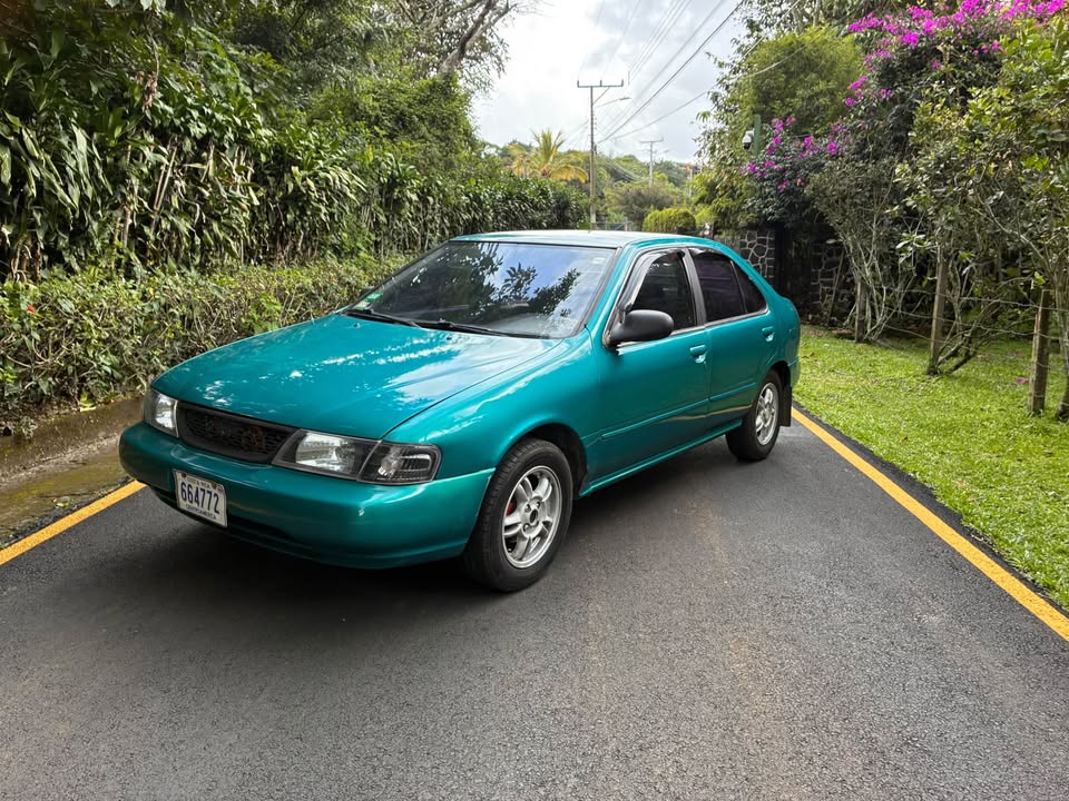 1995 Nissan Sentra - foto 5