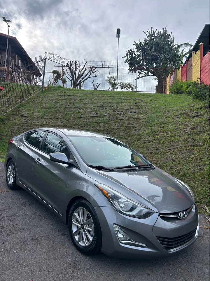 2014 Hyundai Elantra - foto 2