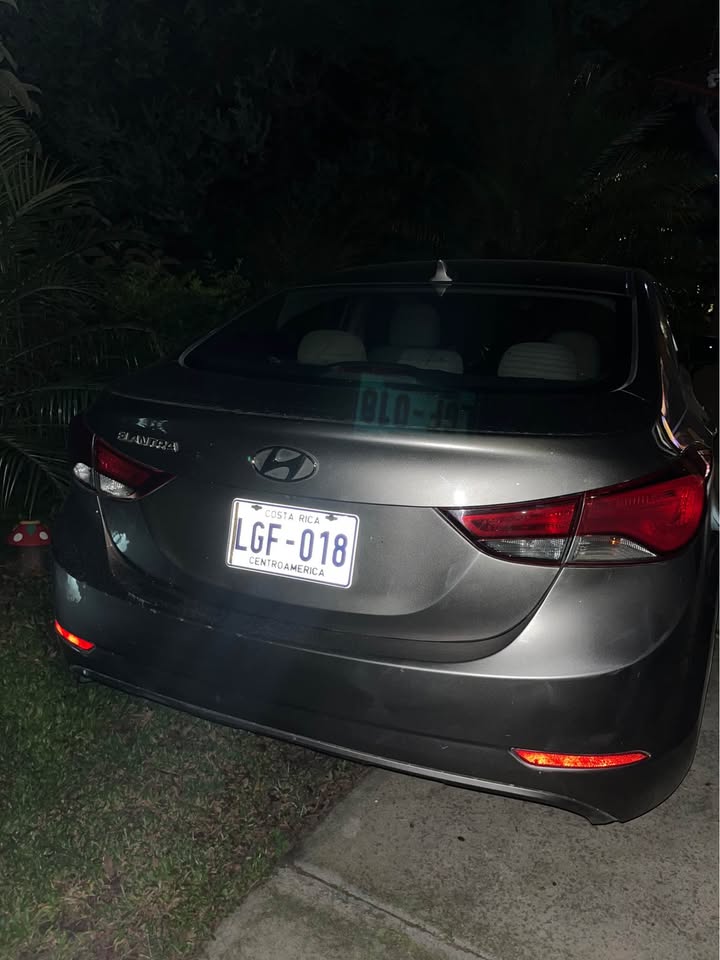 2014 Hyundai Elantra - foto 5