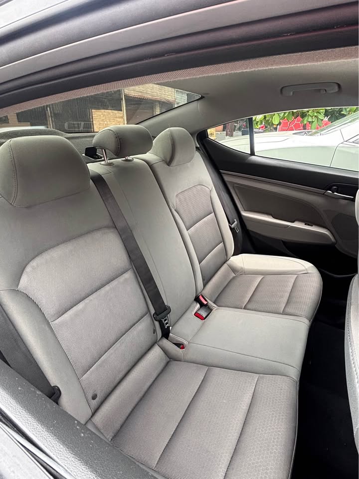 2017 Hyundai Elantra - foto 3