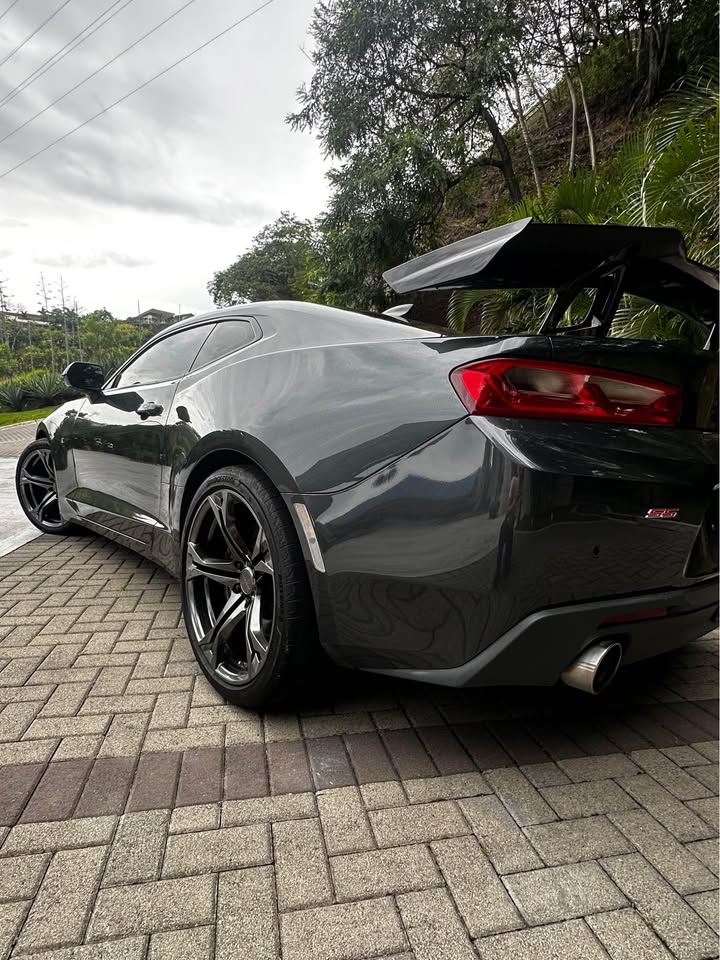 2017 Chevrolet Camaro - foto 3