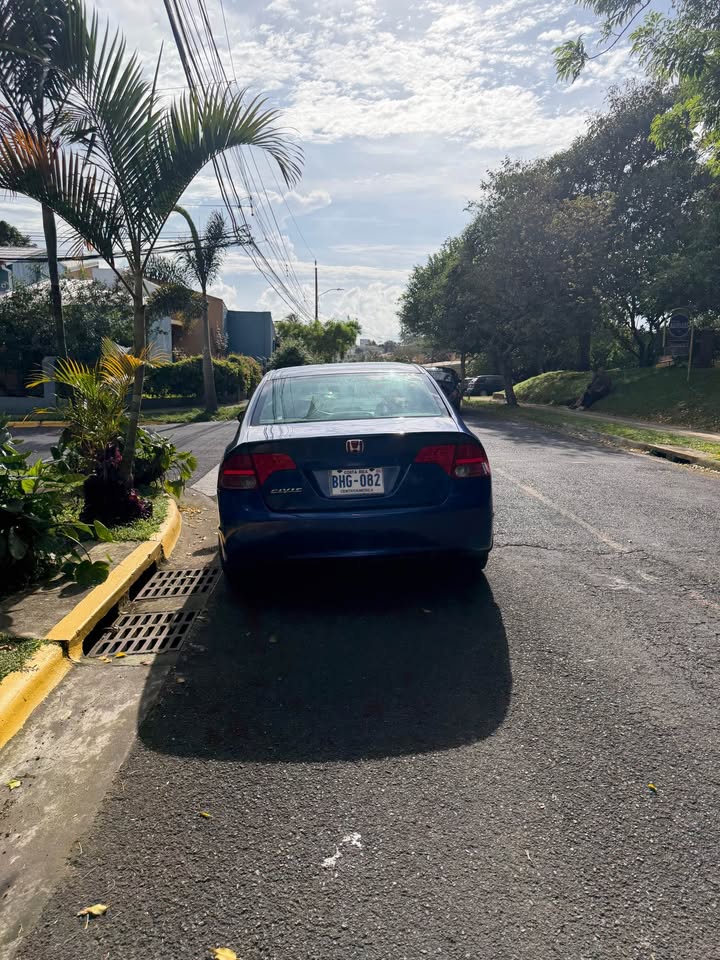2006 Honda Civic - foto 2