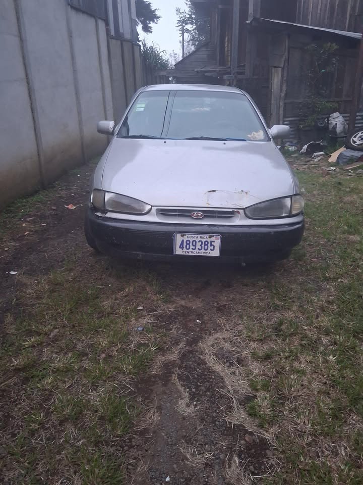 1991 Hyundai Elantra - foto 2