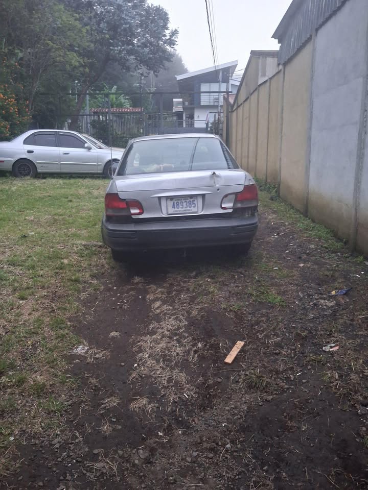 1991 Hyundai Elantra - foto 4