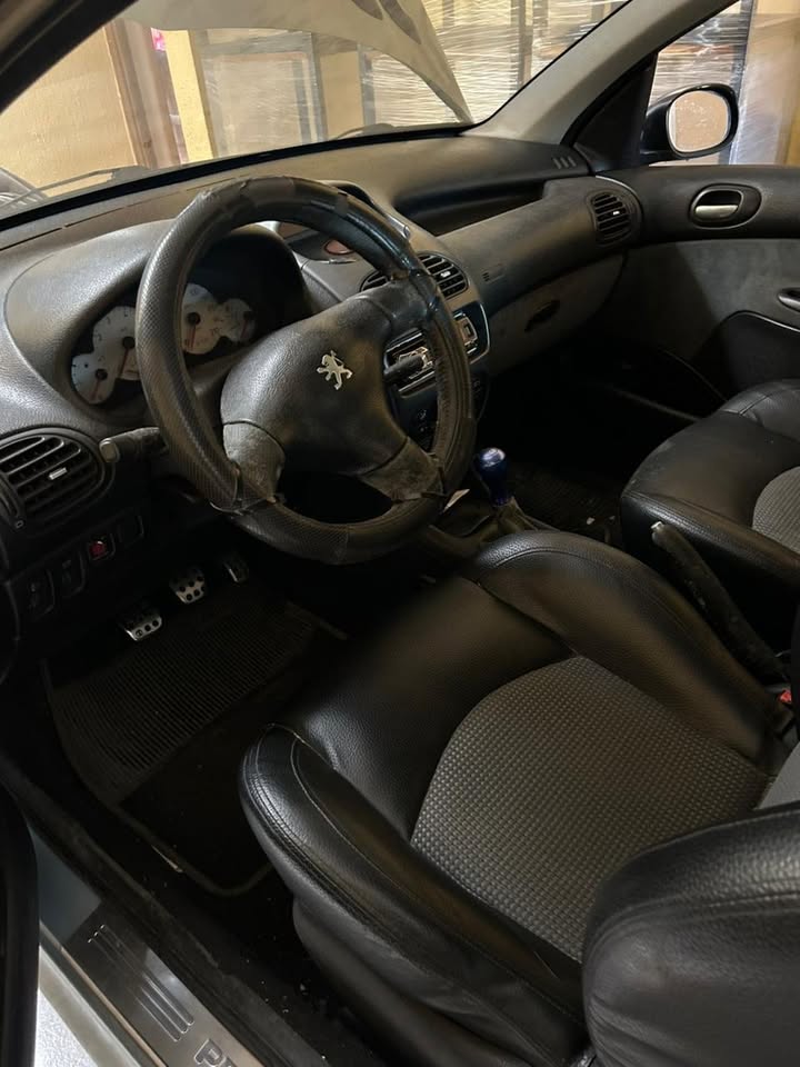 2002 Peugeot 206 - foto 2