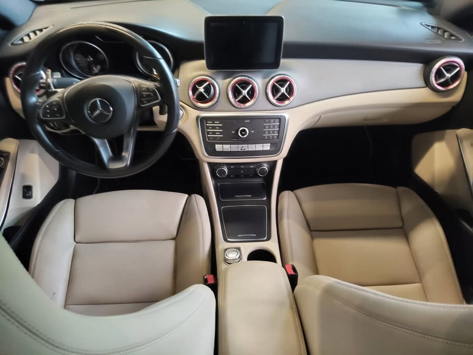 2017 Mercedes-Benz CLA - foto 2