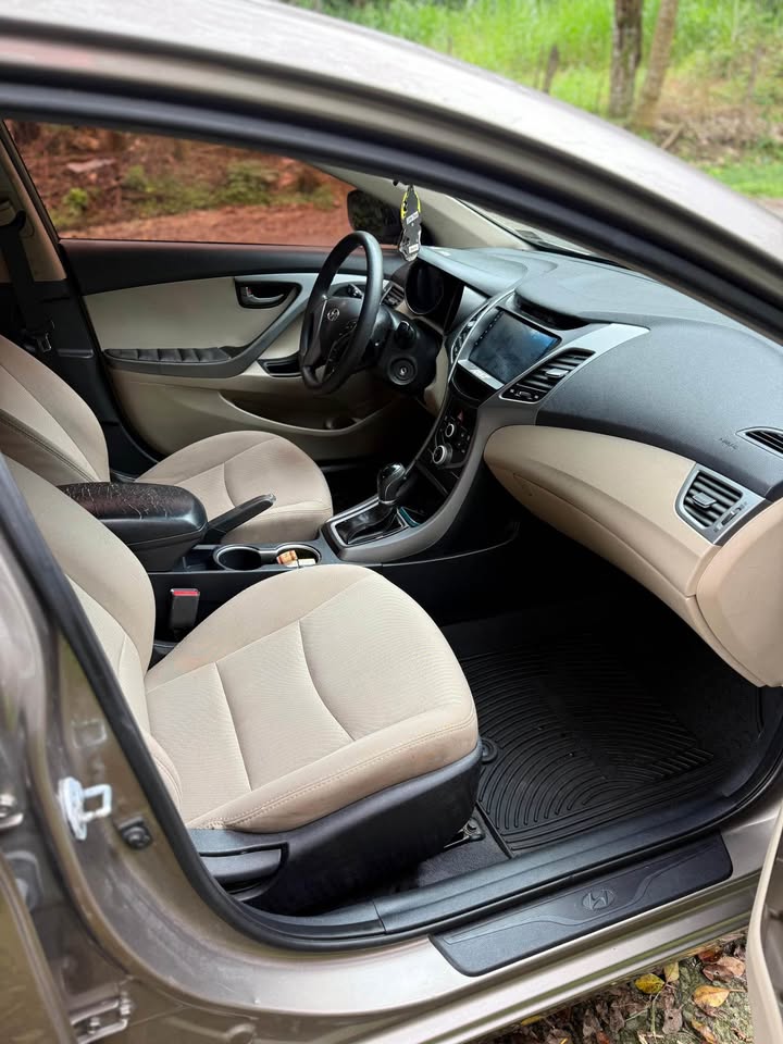 2016 Hyundai Elantra - foto 4