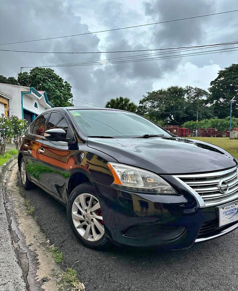 2014 Nissan Sentra - foto 3