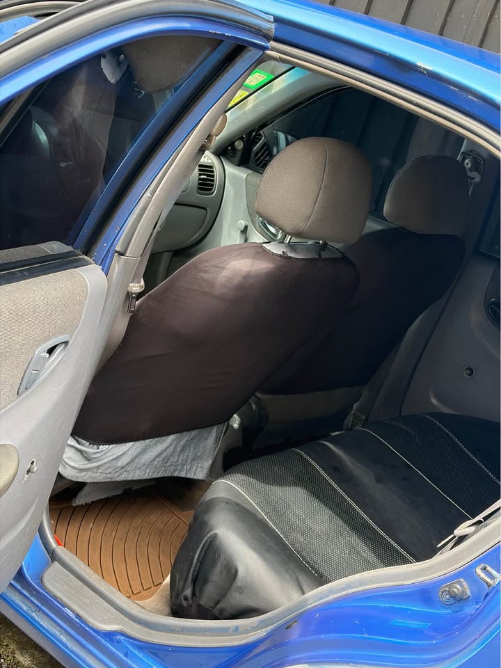 2000 Hyundai Accent - foto 5