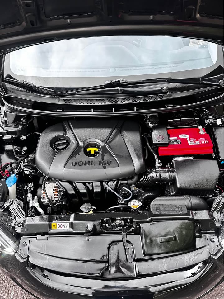 2014 Hyundai Elantra - foto 3