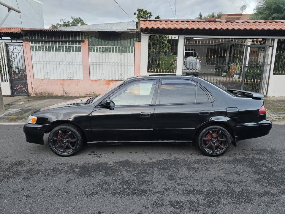 2001 Toyota Corolla - foto 4