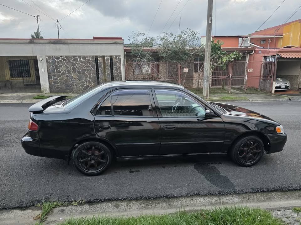2001 Toyota Corolla - foto 5