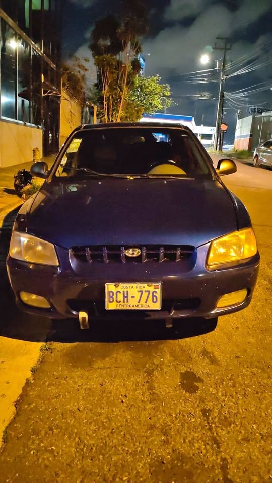 2002 Hyundai Verna - foto 2
