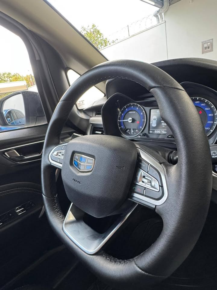 2023 Geely Coolray - foto 5