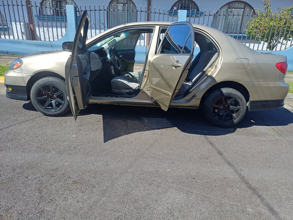 2007 Toyota Corolla - foto 3